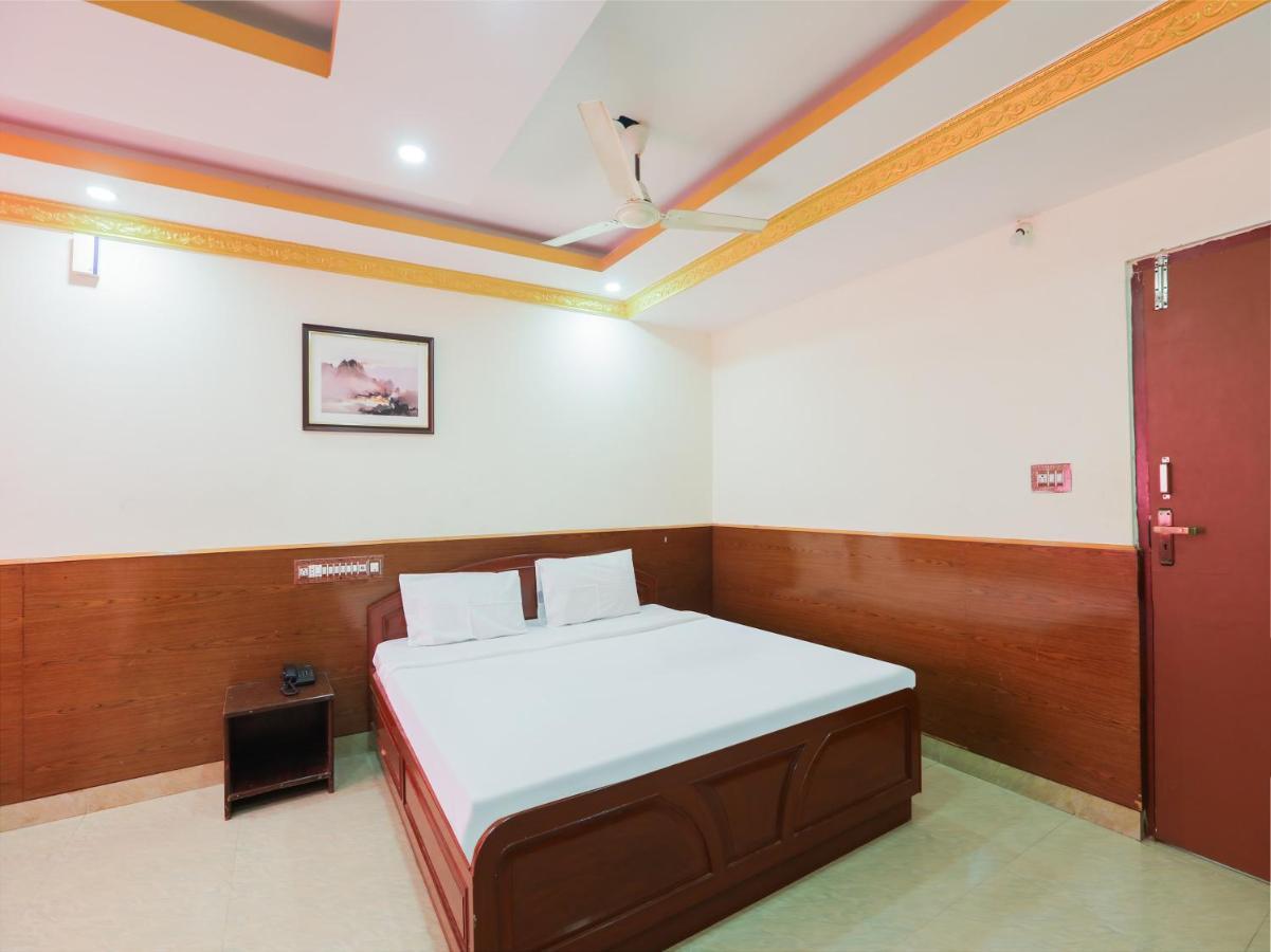 Capital O 84002 Hotel Top In Town President Kushalnagar Ngoại thất bức ảnh