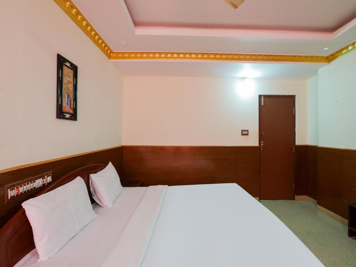 Capital O 84002 Hotel Top In Town President Kushalnagar Ngoại thất bức ảnh