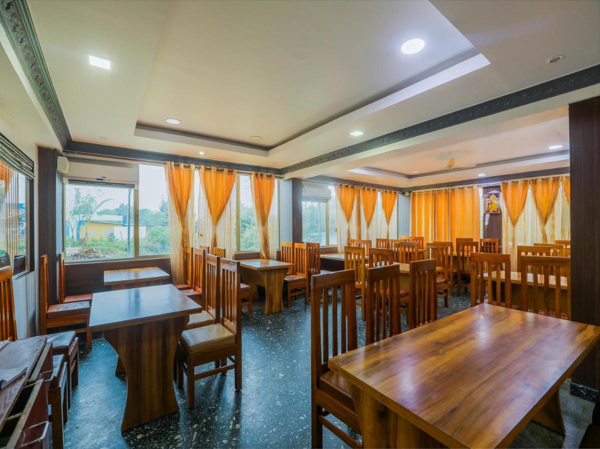Capital O 84002 Hotel Top In Town President Kushalnagar Ngoại thất bức ảnh