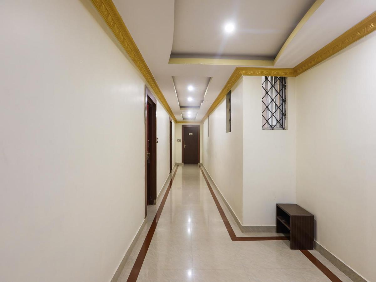Capital O 84002 Hotel Top In Town President Kushalnagar Ngoại thất bức ảnh
